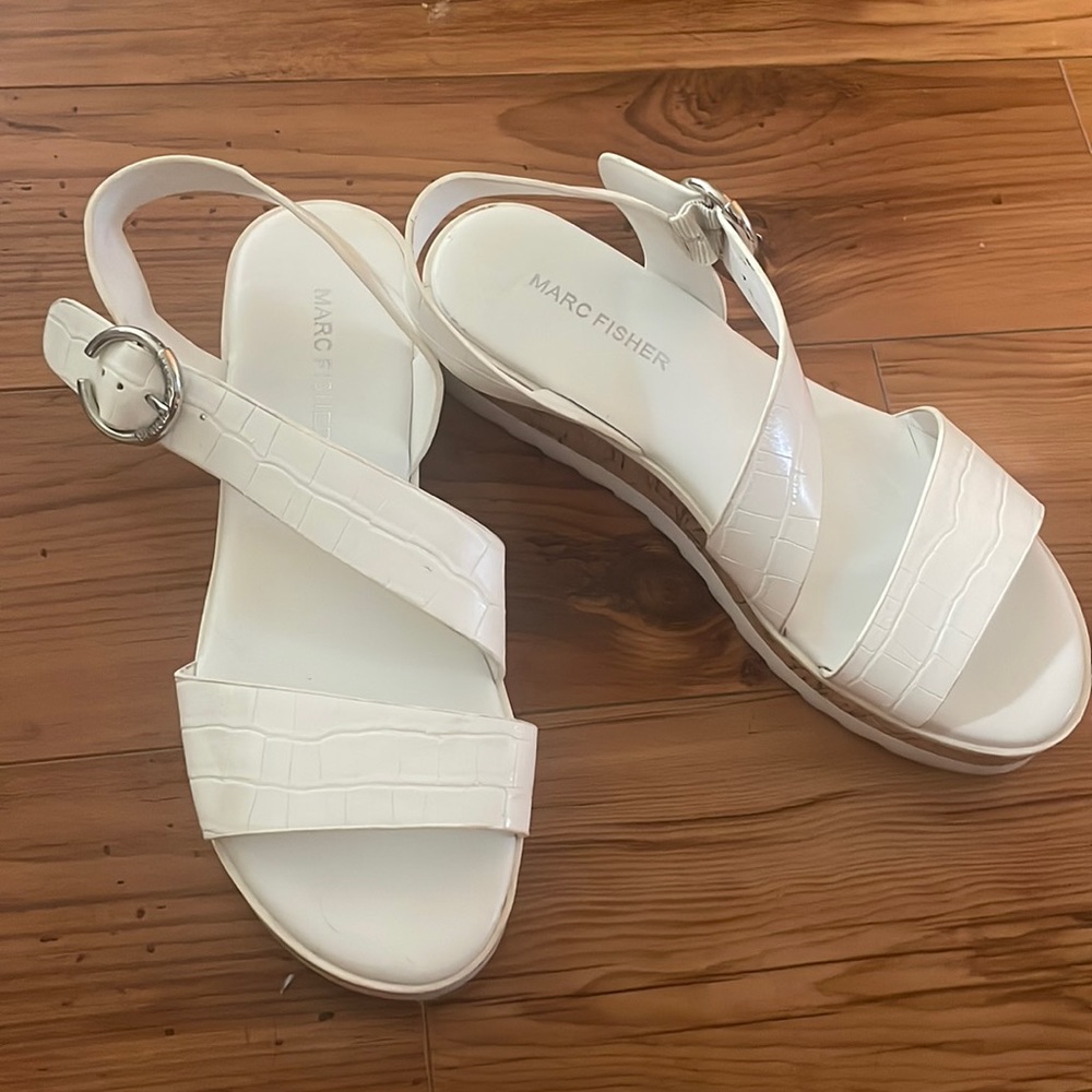 Selling 7M Women Marc Fisher White Platform Sandals with strap. Worn only once